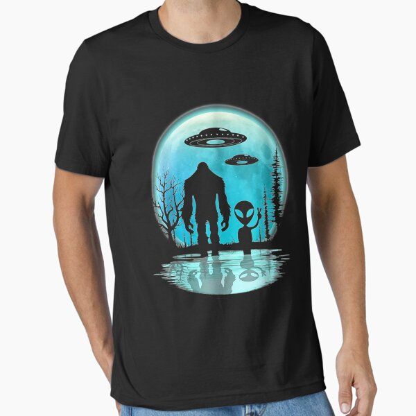 Alien And Bigfoot