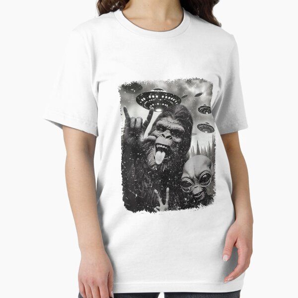 Bigfoot Alien and Santa Claus Believer Cute Christmas